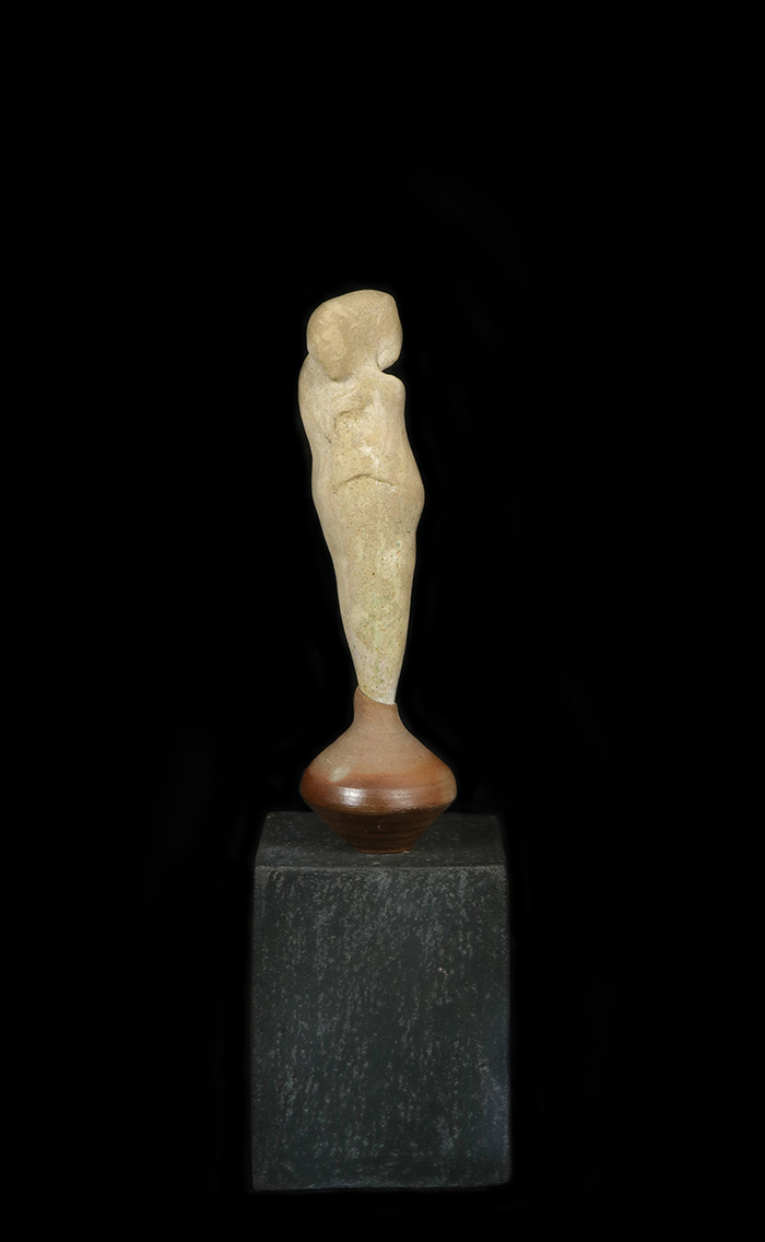 Sculpture « La flamme d’une chandelle » ∼ « The flame of a candle » // H: 36 cm. // Grès, sigillée (cuissons bois) ∼ Stoneware, sigillated (wood kiln) // 2018/2020 (2)